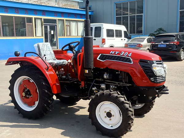 Hightop tractor sent to Russia